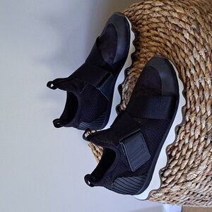 Sorel Womens Kinetic Black Mesh Knit Athletic/Gym/Training Sneakers‎ S-7.5